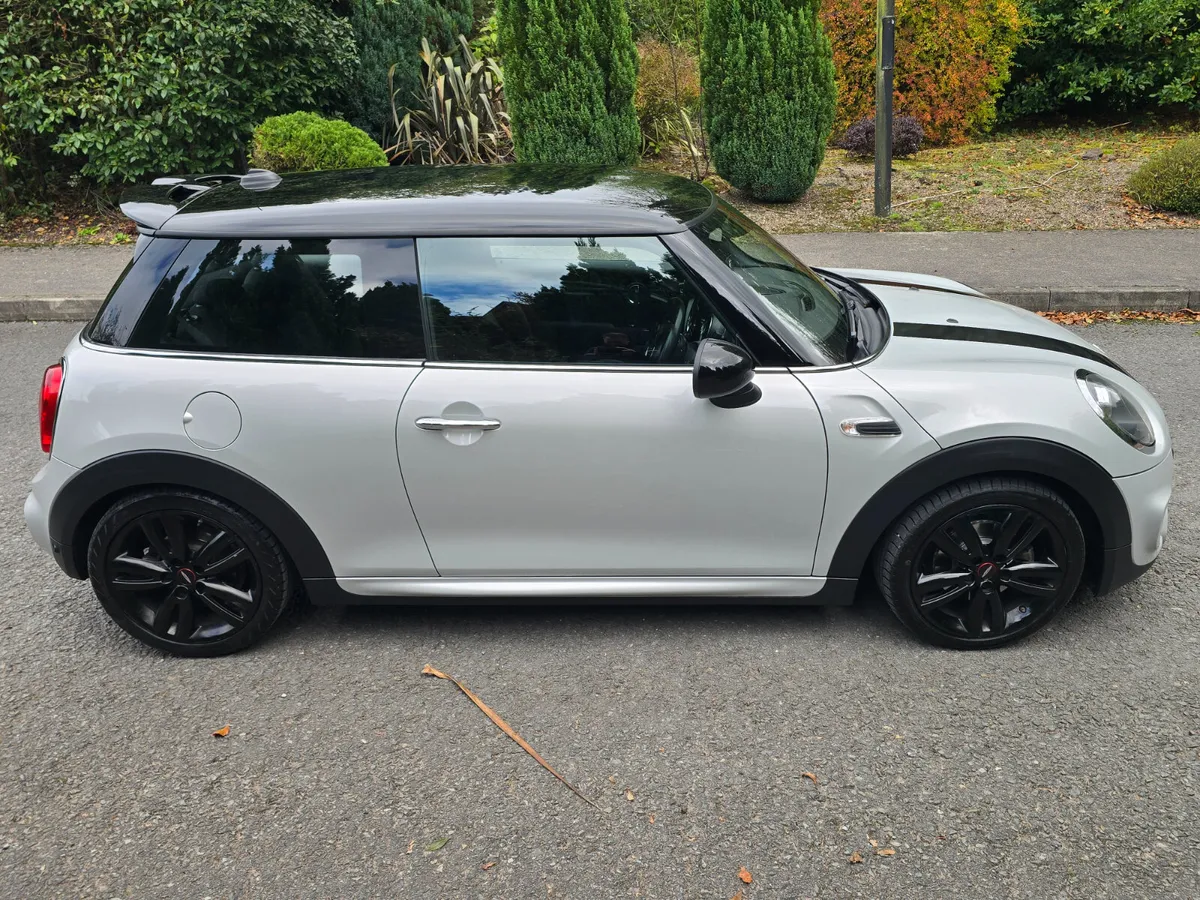 192 MINI COOPER SPECIAL EDITION JCW - Image 3