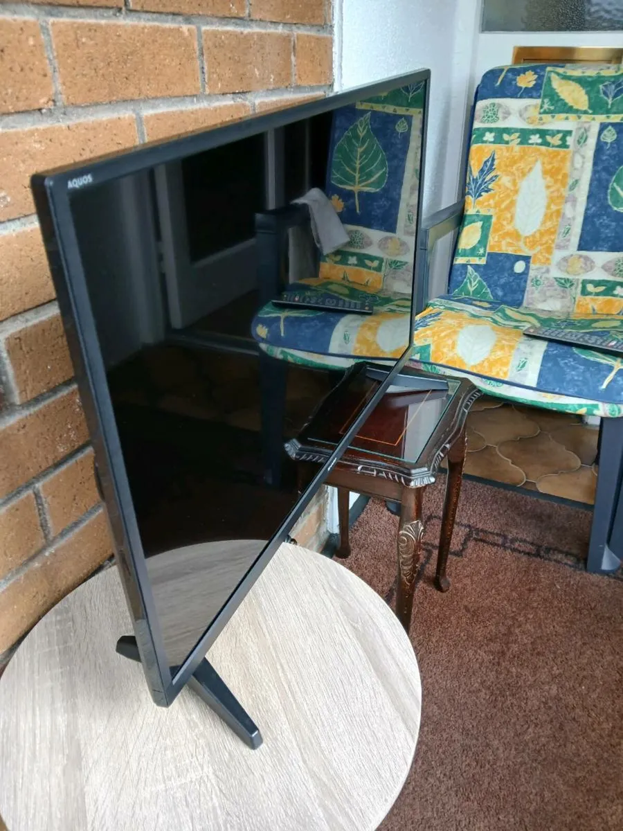Sharp 32inch Smart hdmi tv. - Image 1