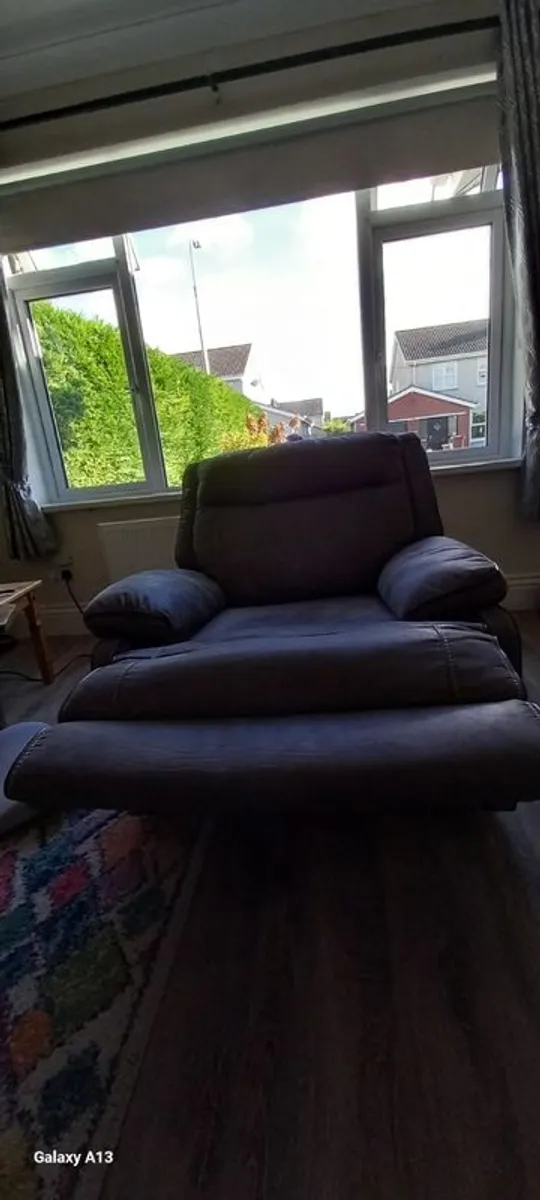 Armchair - Image 1