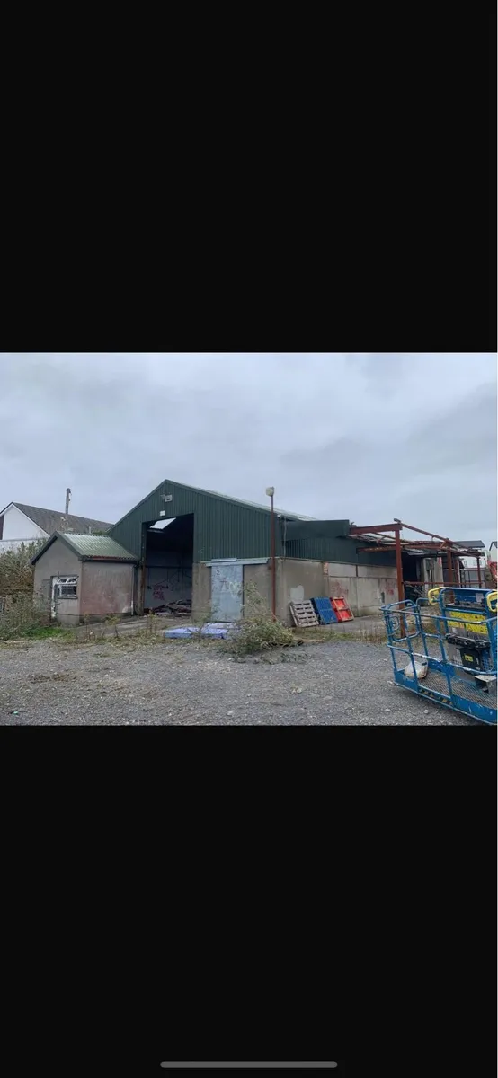💥 2 x sheds dismantled 60x40x14/40x20x15 - Image 1