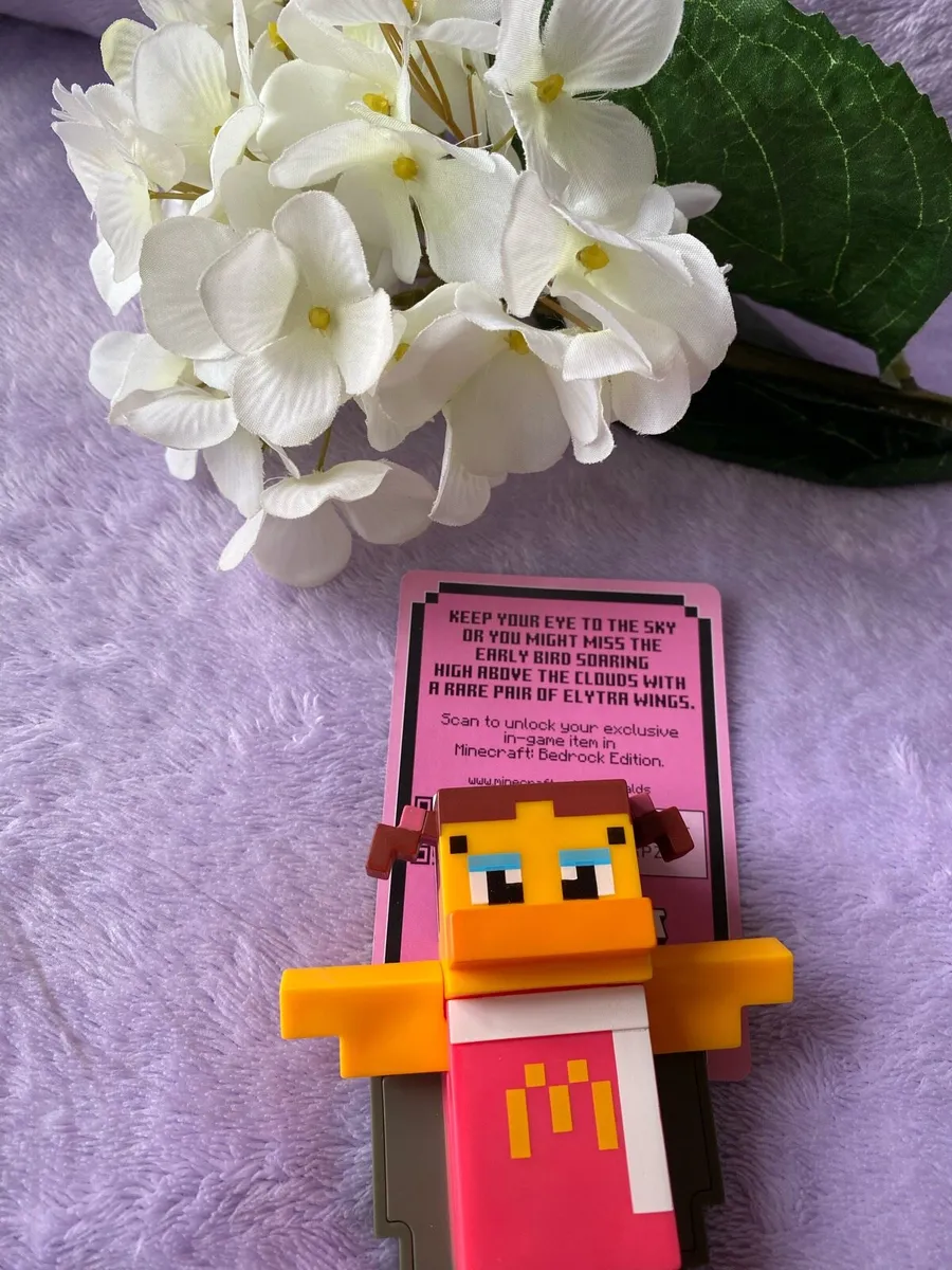 A Minecraft Movie Figurine Toy - Image 3