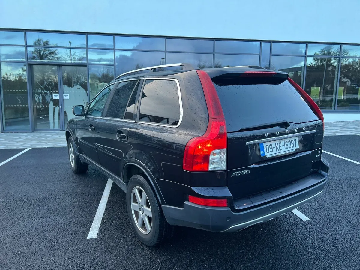 Volvo XC90 2009 - Image 3