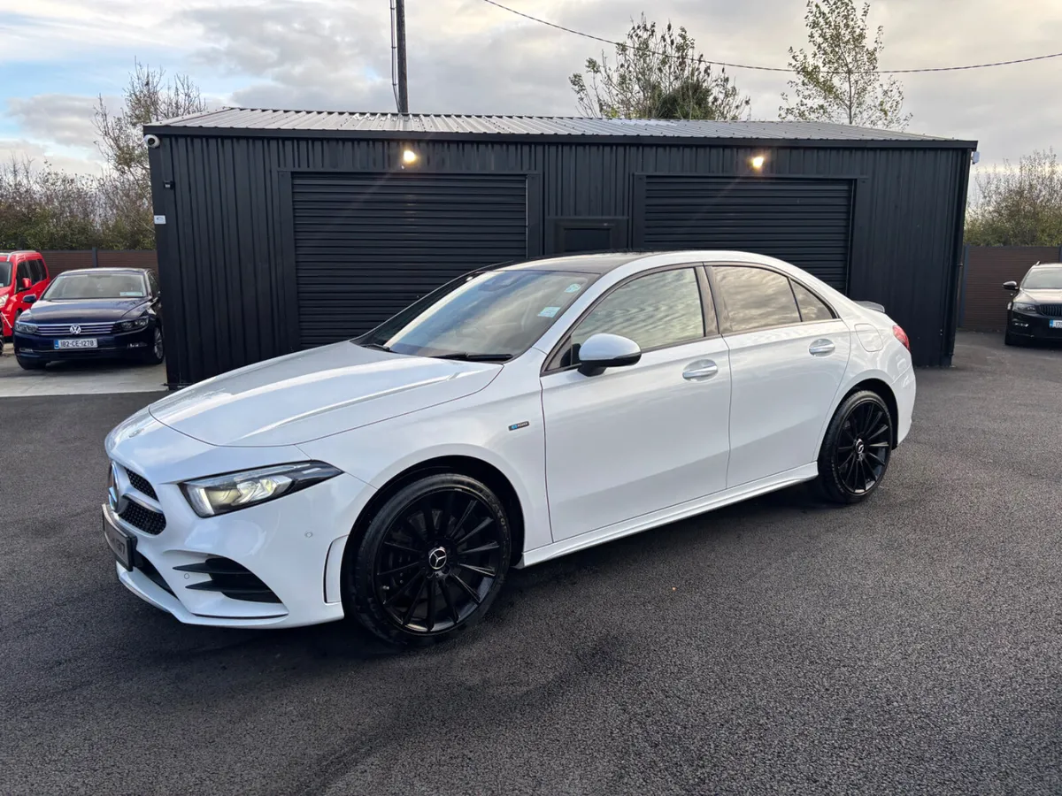 Mercedes-Benz A250e 1.3 Petrol Hybrid Auto 20 - Image 3