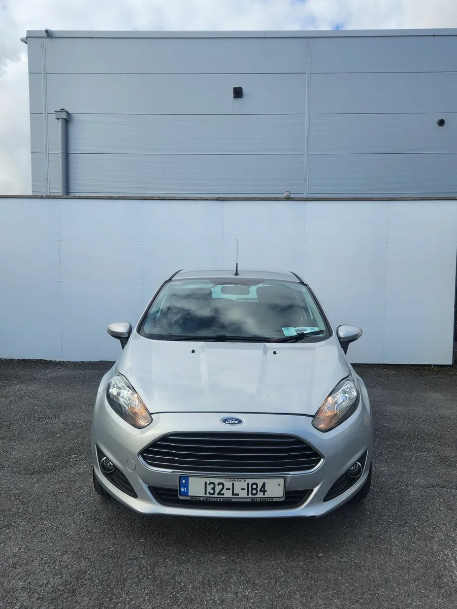Ford Fiesta 2013 - Image 2