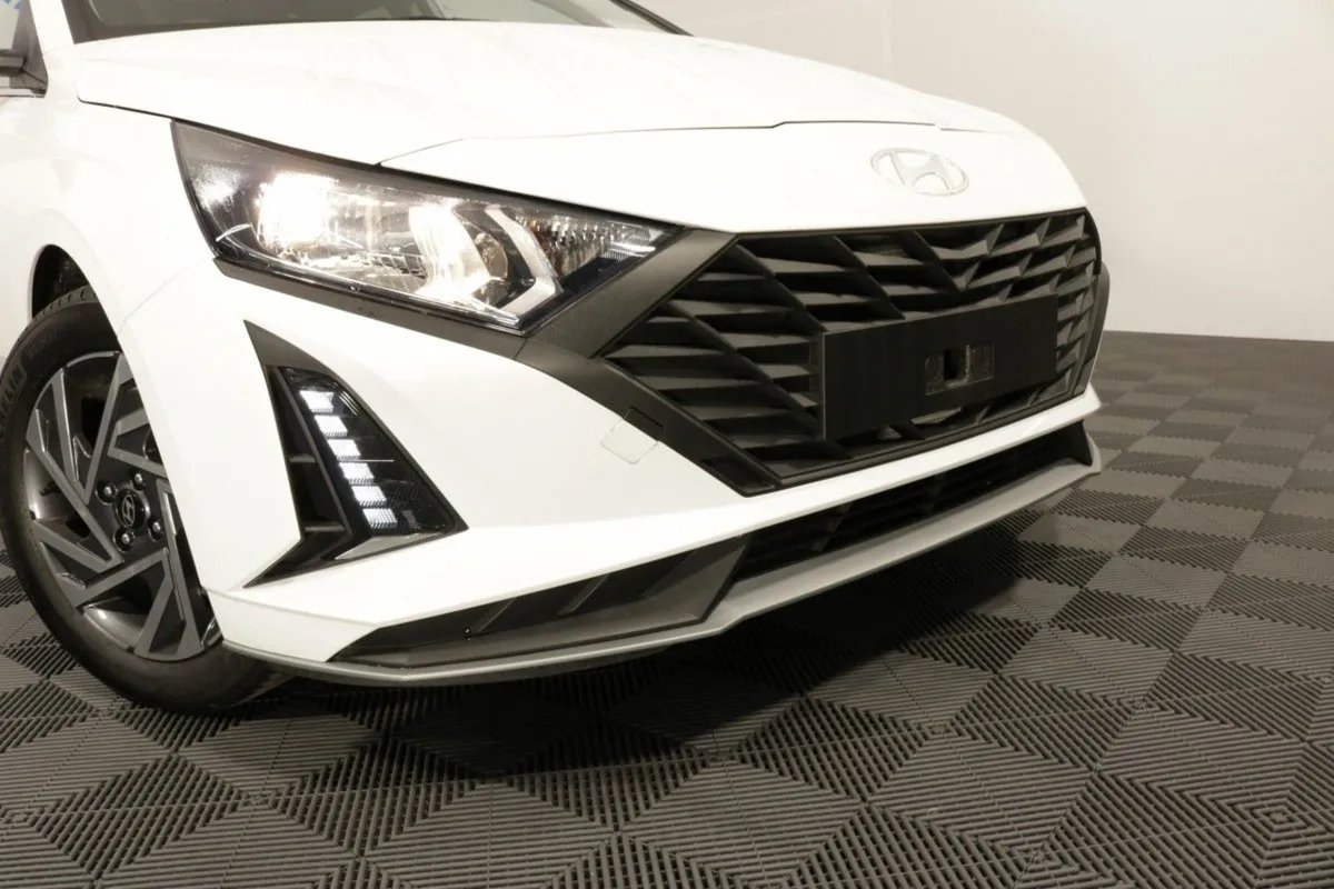 Hyundai i20 Deluxe Plus - New 261 Order Yours Tod - Image 3