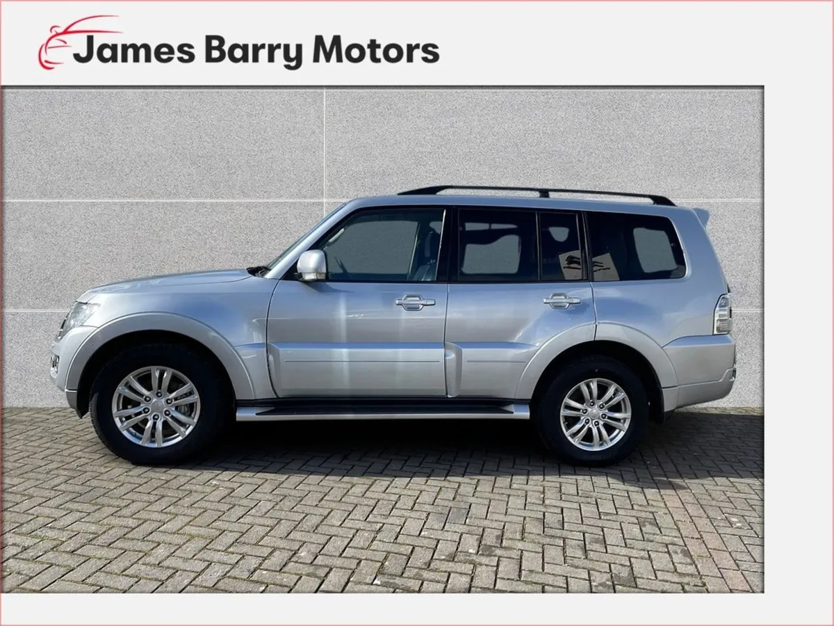 Mitsubishi Pajero  2026 Cvrt  Shogun 3.2 SG3 Di-d - Image 3