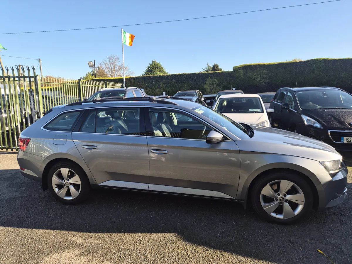 Skoda Superb 2016 AMBITION Combi - Image 4