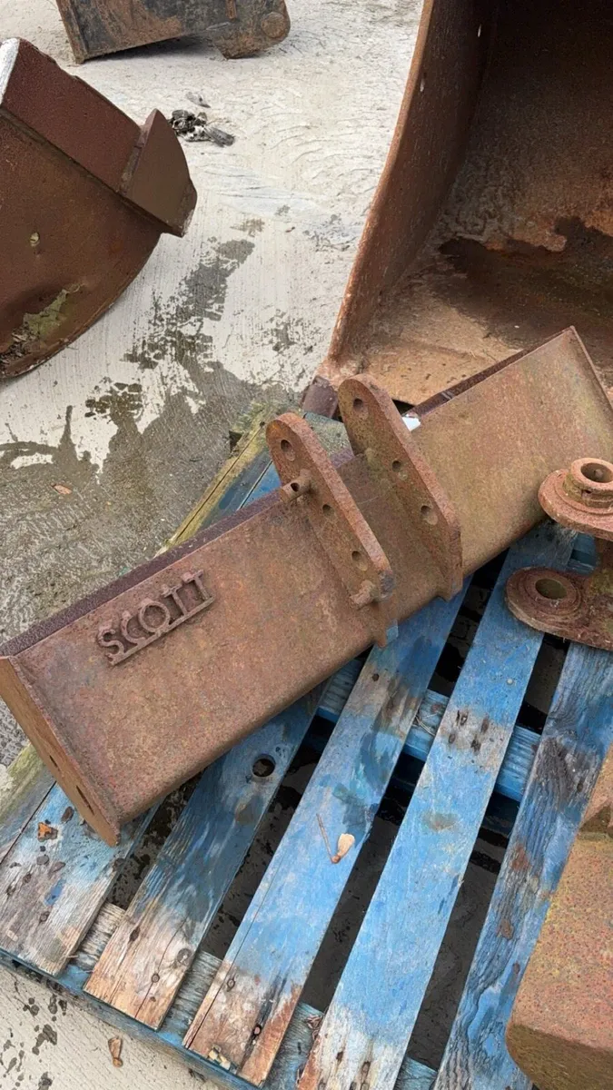 Digger buckets / quick hitch - Image 2