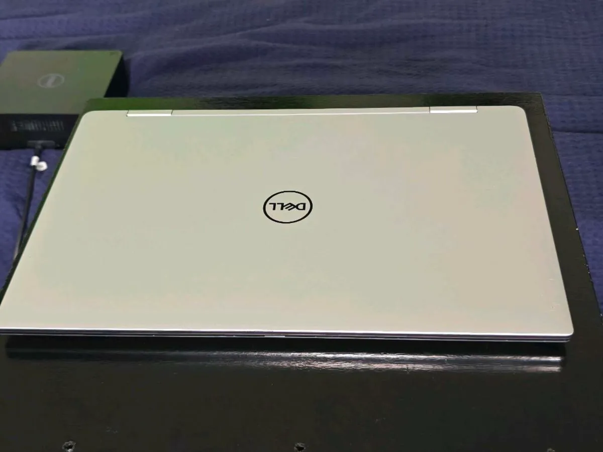 Dell precision 5530 2in1 - Image 2