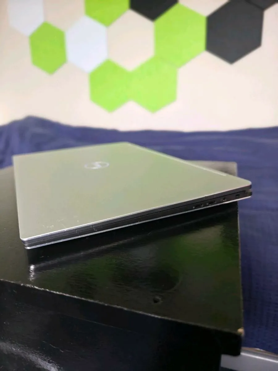 Dell precision 5530 2in1 - Image 4
