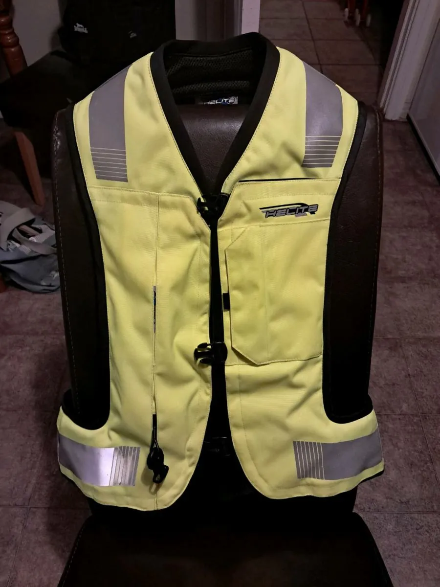 Helite turtle 2 airbag vest - Image 3