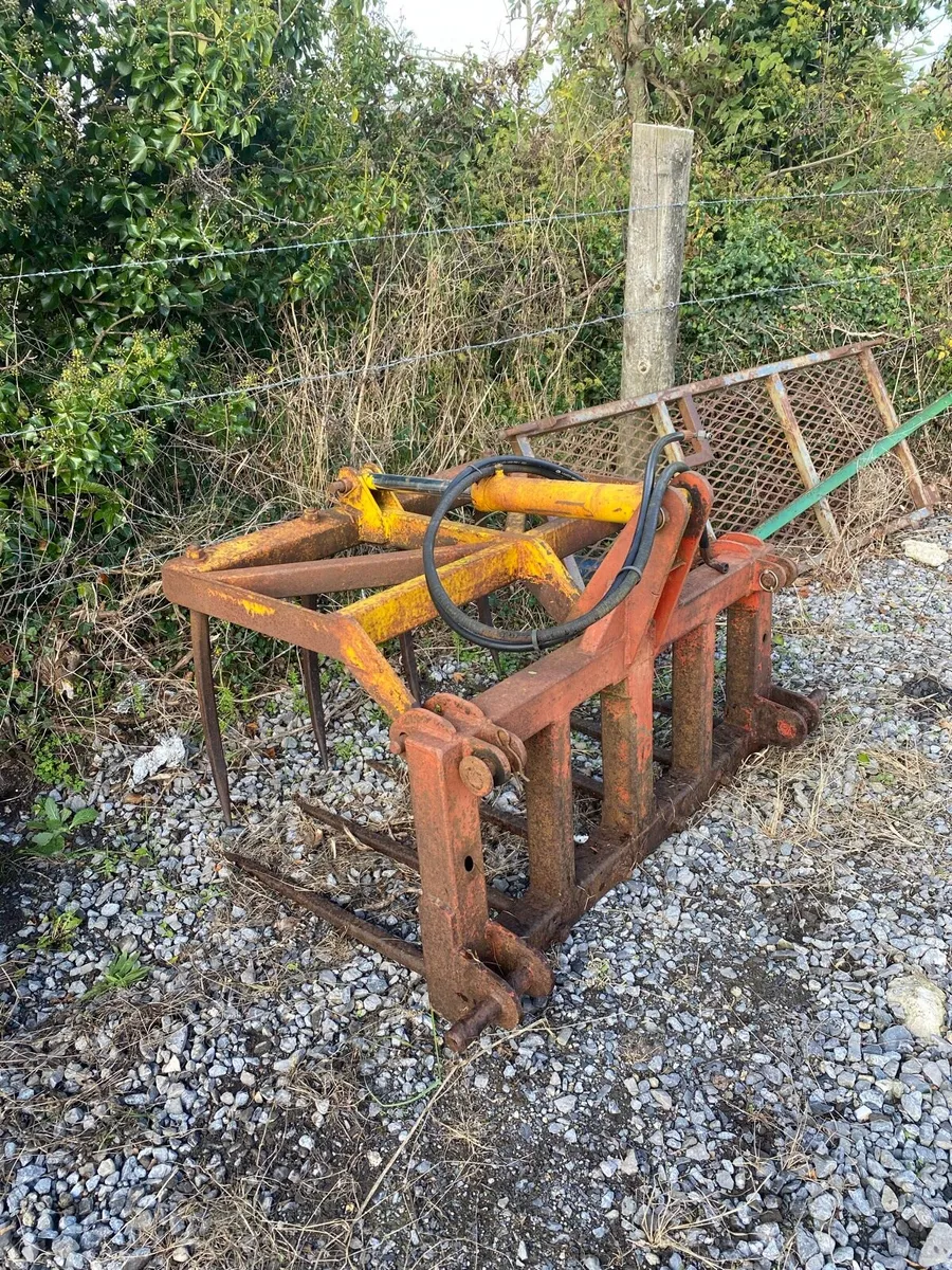 Grab - Image 1