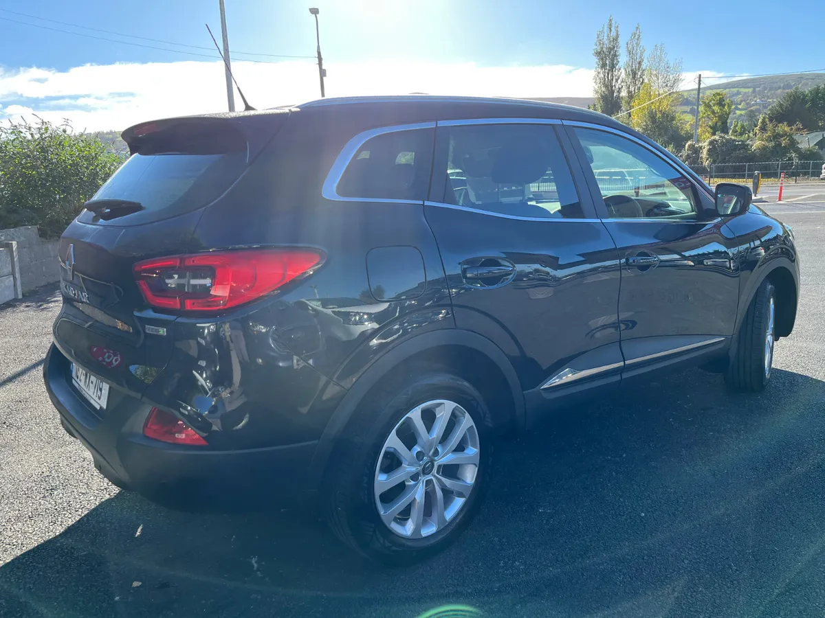 Renault Kadjar ** SAT NAV - Image 4
