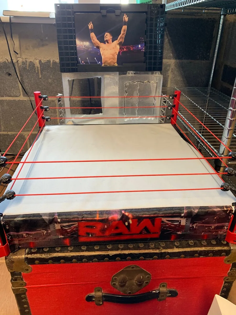 WWE Raw Ring