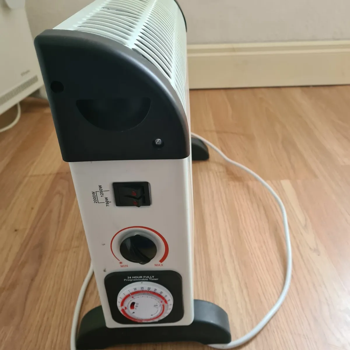 3 x electric heaters - Image 3