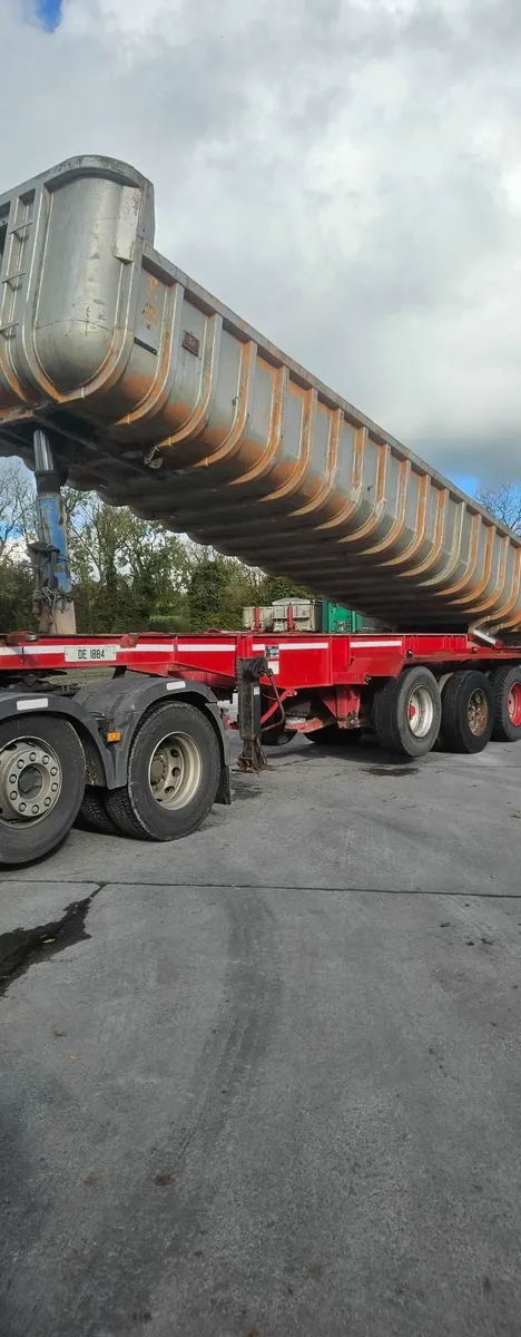 Sand and Gravel Tipper - Image 2
