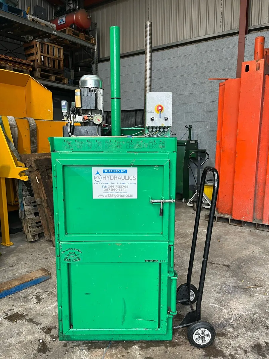 Cardboard plastic baler compactor recycling