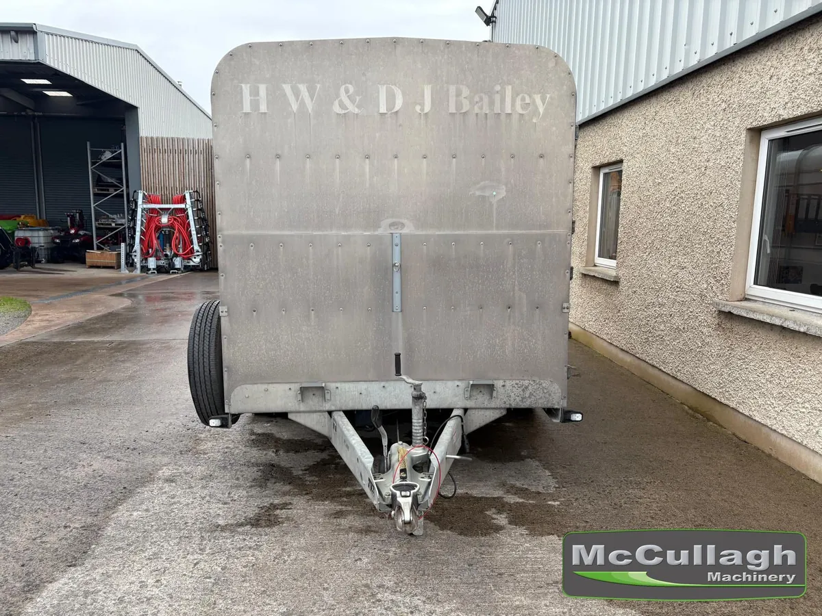Used Ifor Williams TA510 12×6 Cattle Trailer - Image 4