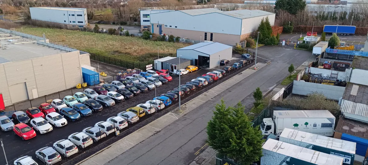 TOYOTA SIENTA 2016 SILVER 7 SEATER - Image 19