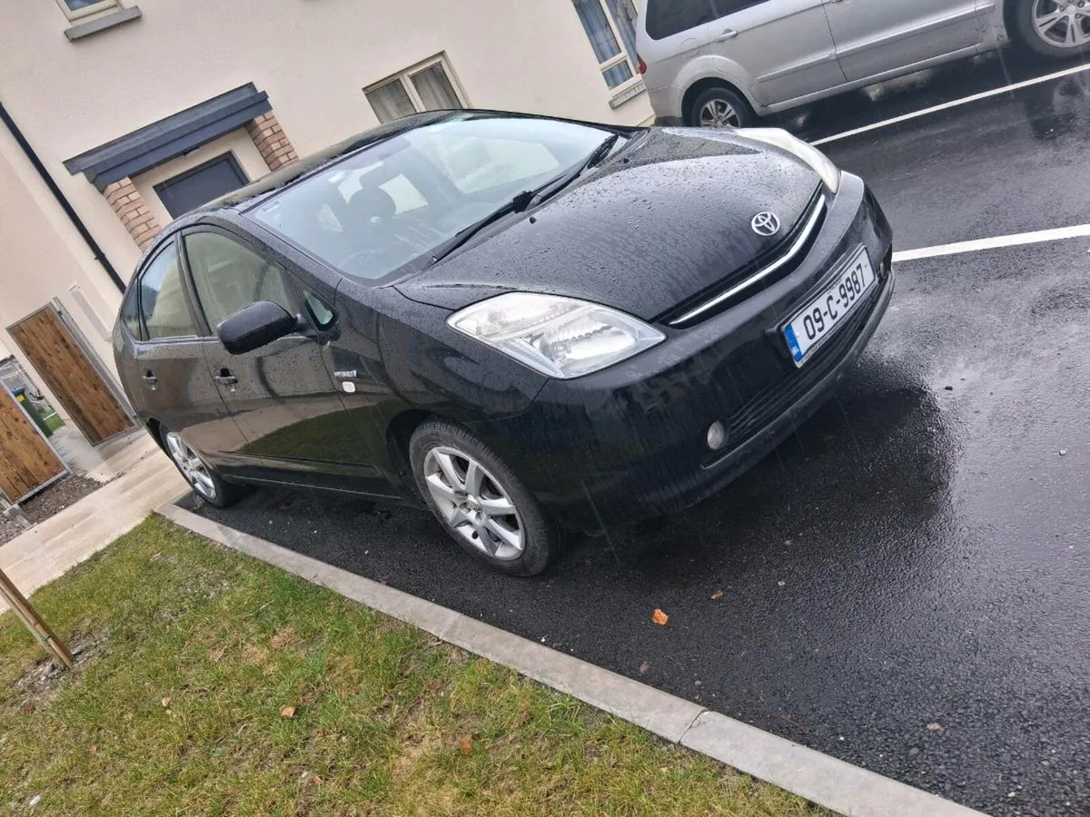 Toyota prius automatic  €2.500 - Image 2