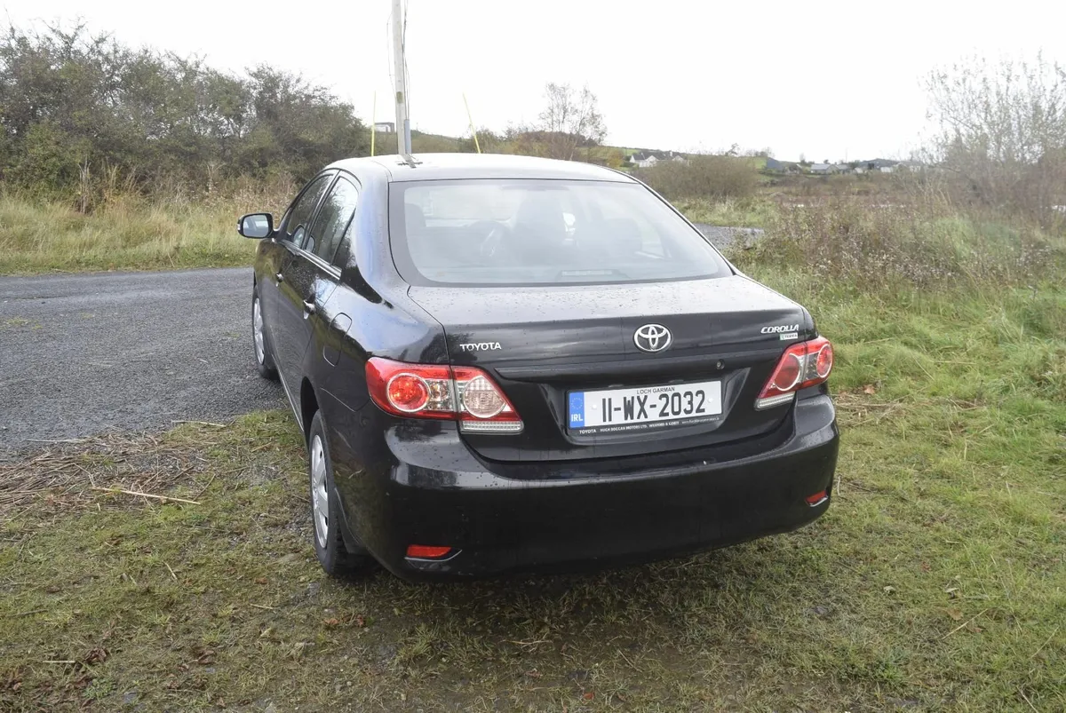 Toyota Corolla 2011 - Image 3