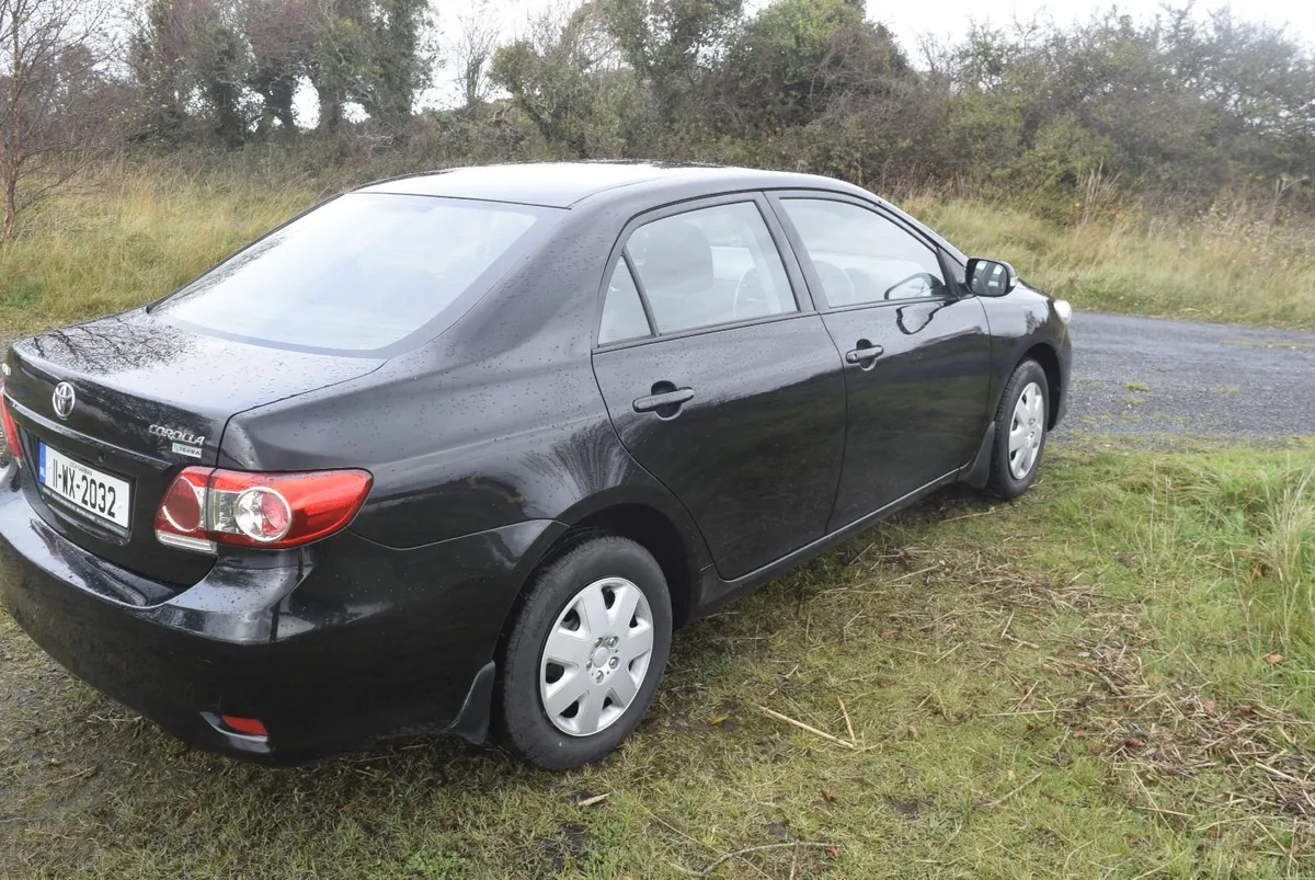 Toyota Corolla 2011 - Image 4