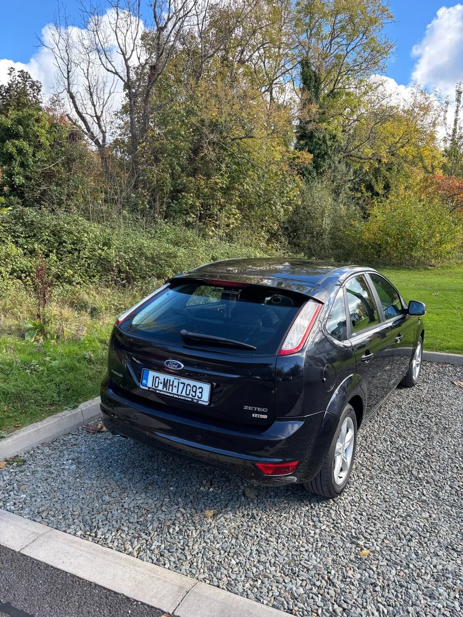 2010 Ford Focus - Image 3