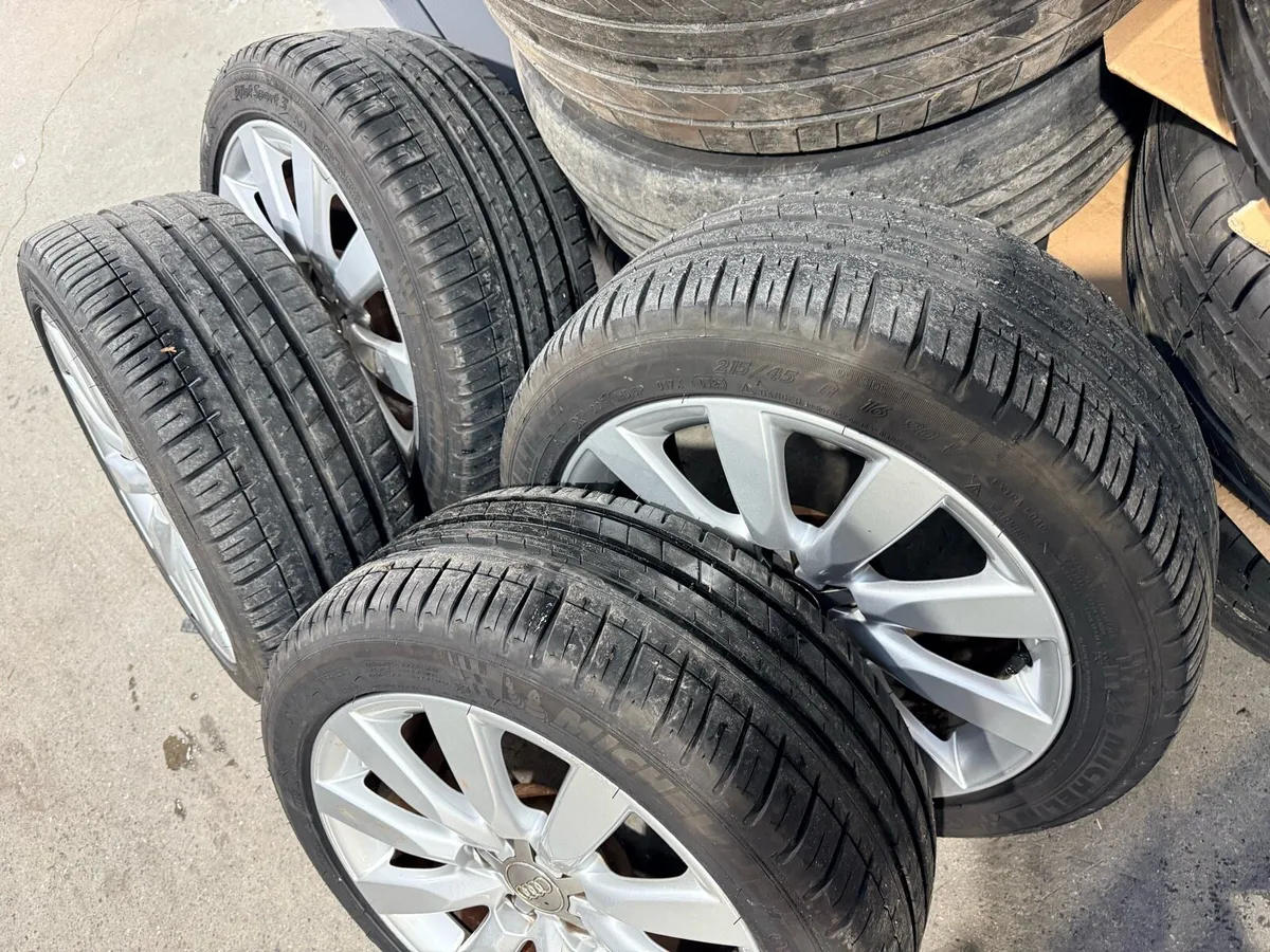 Audi A1 alloys 16” - Image 2