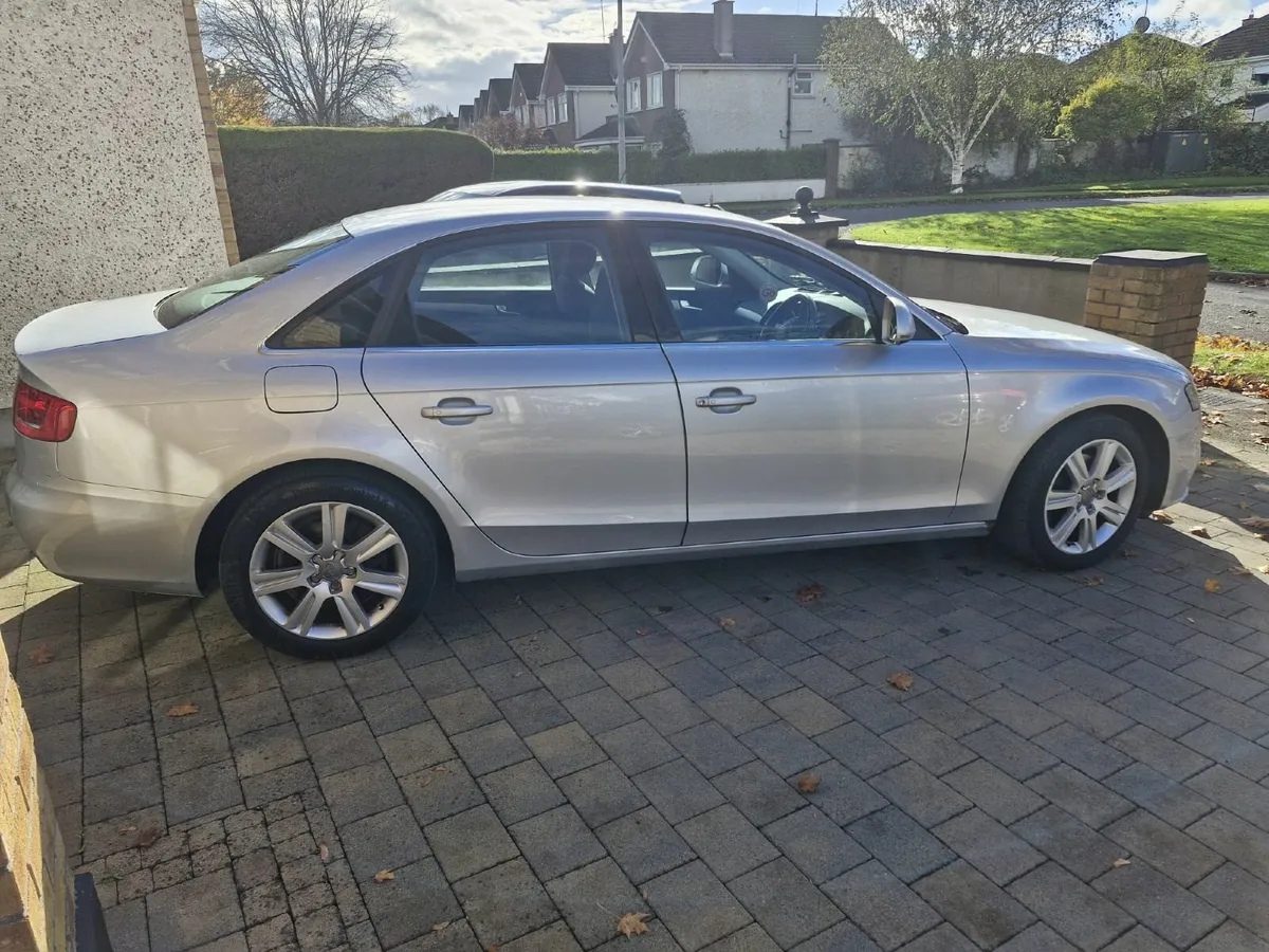 Audi A4 2009 - Image 2