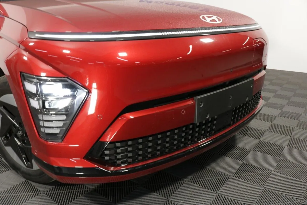 Hyundai Kona Electric Platinum 65 Kwh- New 2026 O - Image 3