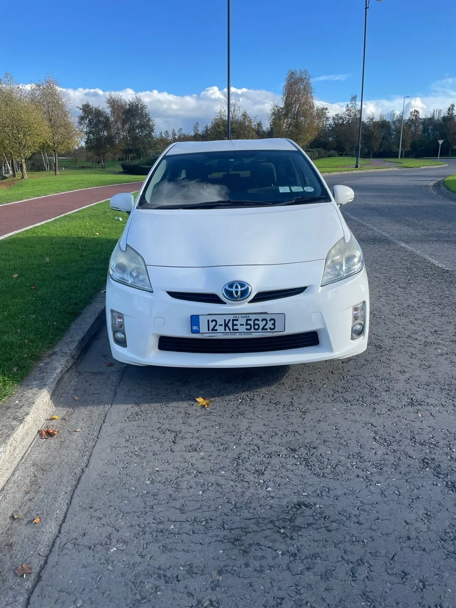 Toyota Prius hybrid - Image 3