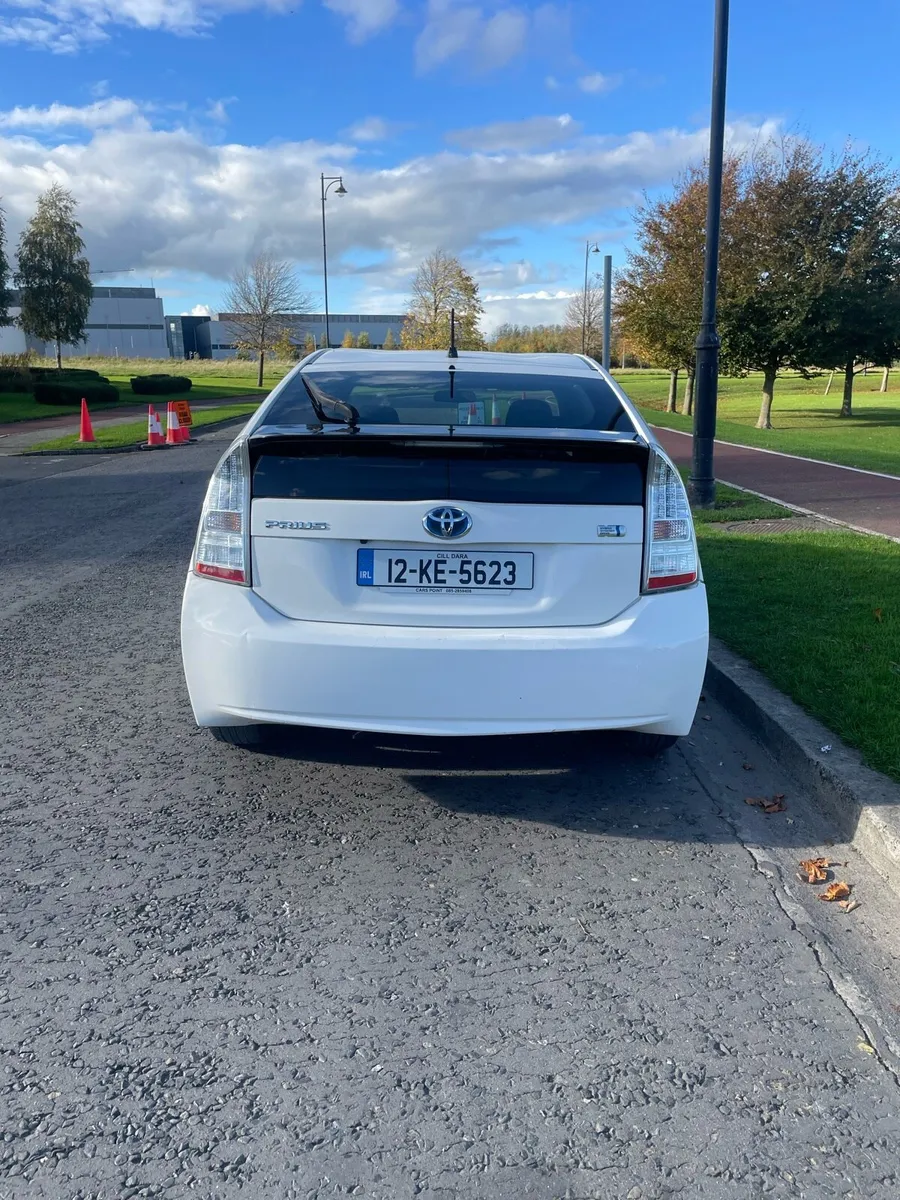 Toyota Prius hybrid - Image 4