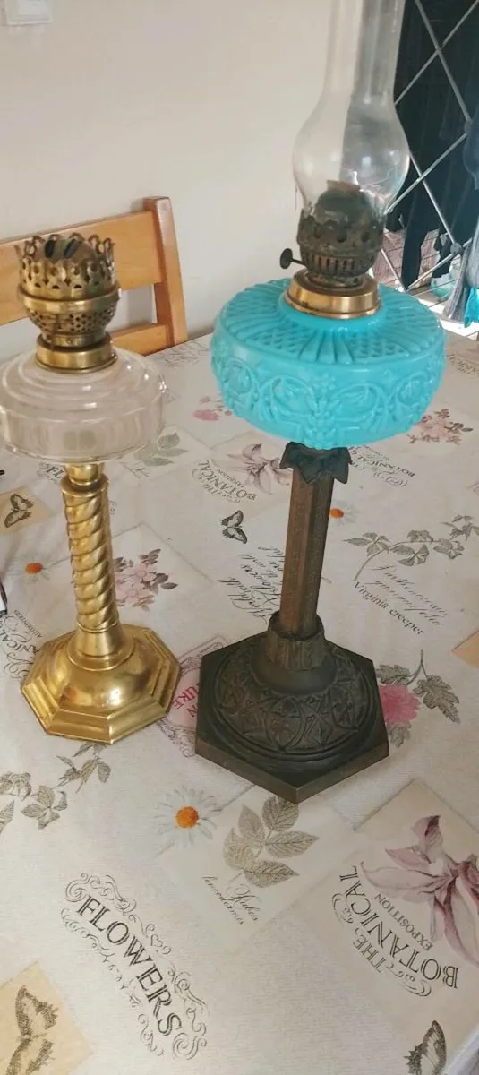 Victorian oil lamps - Image 2