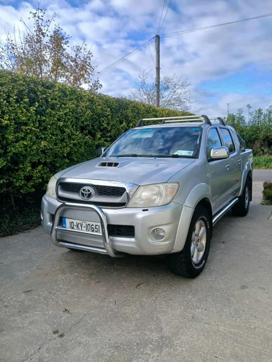 Toyota hilux invincible 3 litre diesel - Image 1