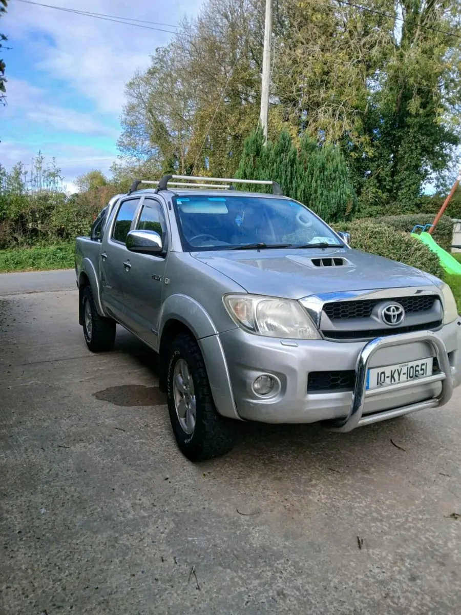Toyota hilux invincible 3 litre diesel - Image 2