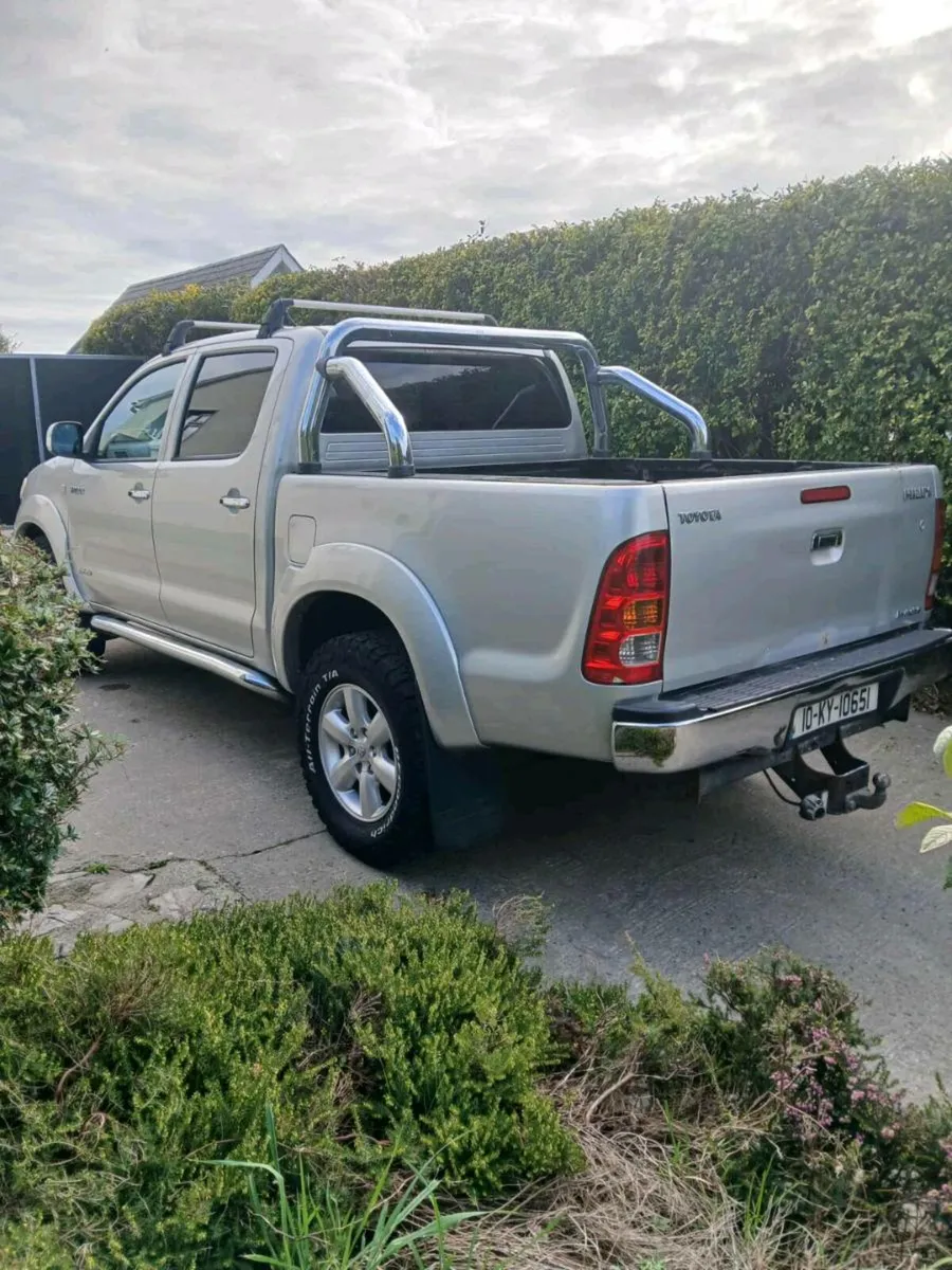 Toyota hilux invincible 3 litre diesel - Image 3