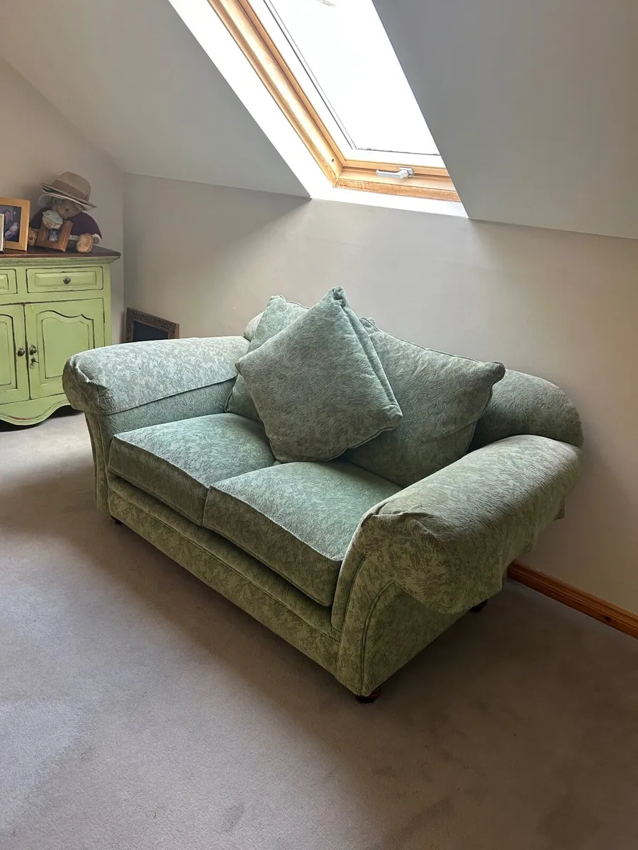 Couch - Image 3