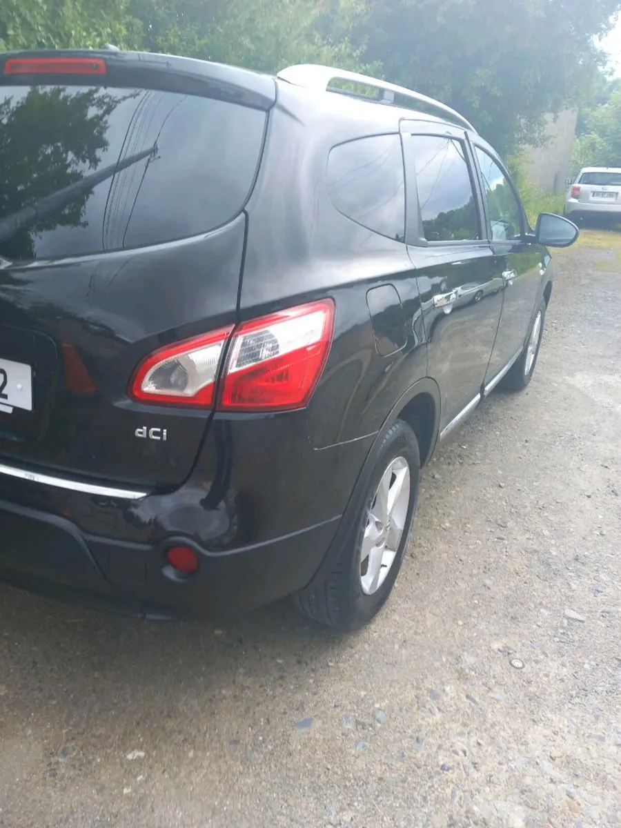 Car - Image 3