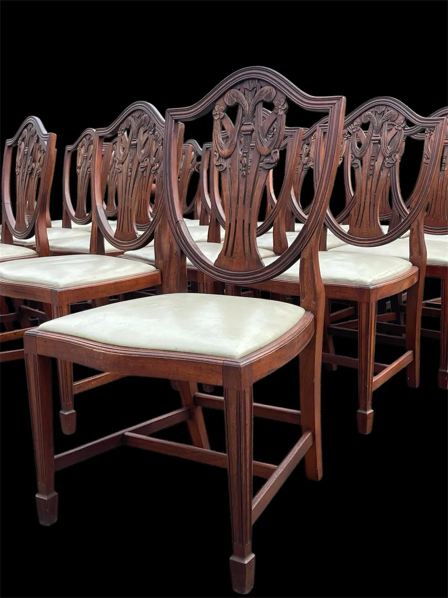 Set of 20 regency mahogany dining chairs - Image 1