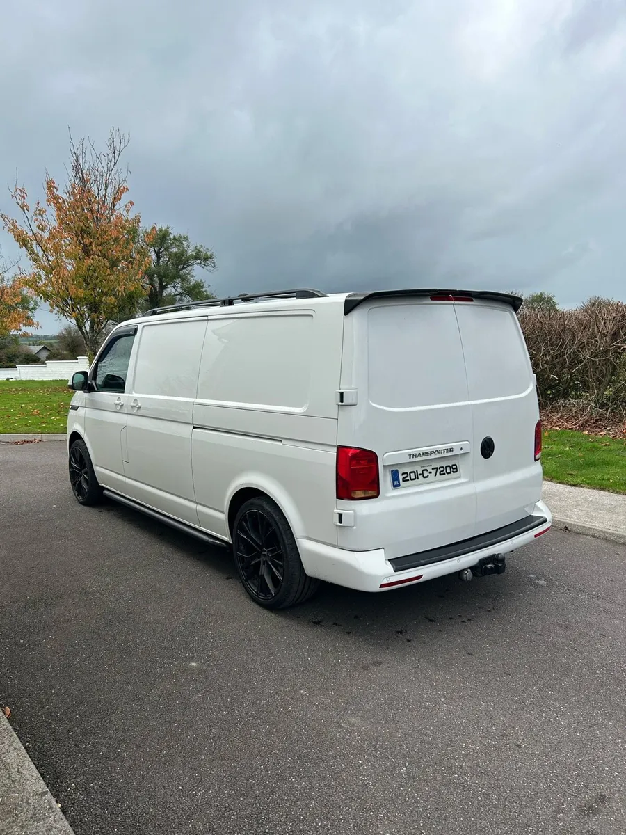 Volkswagen transporter - Image 4