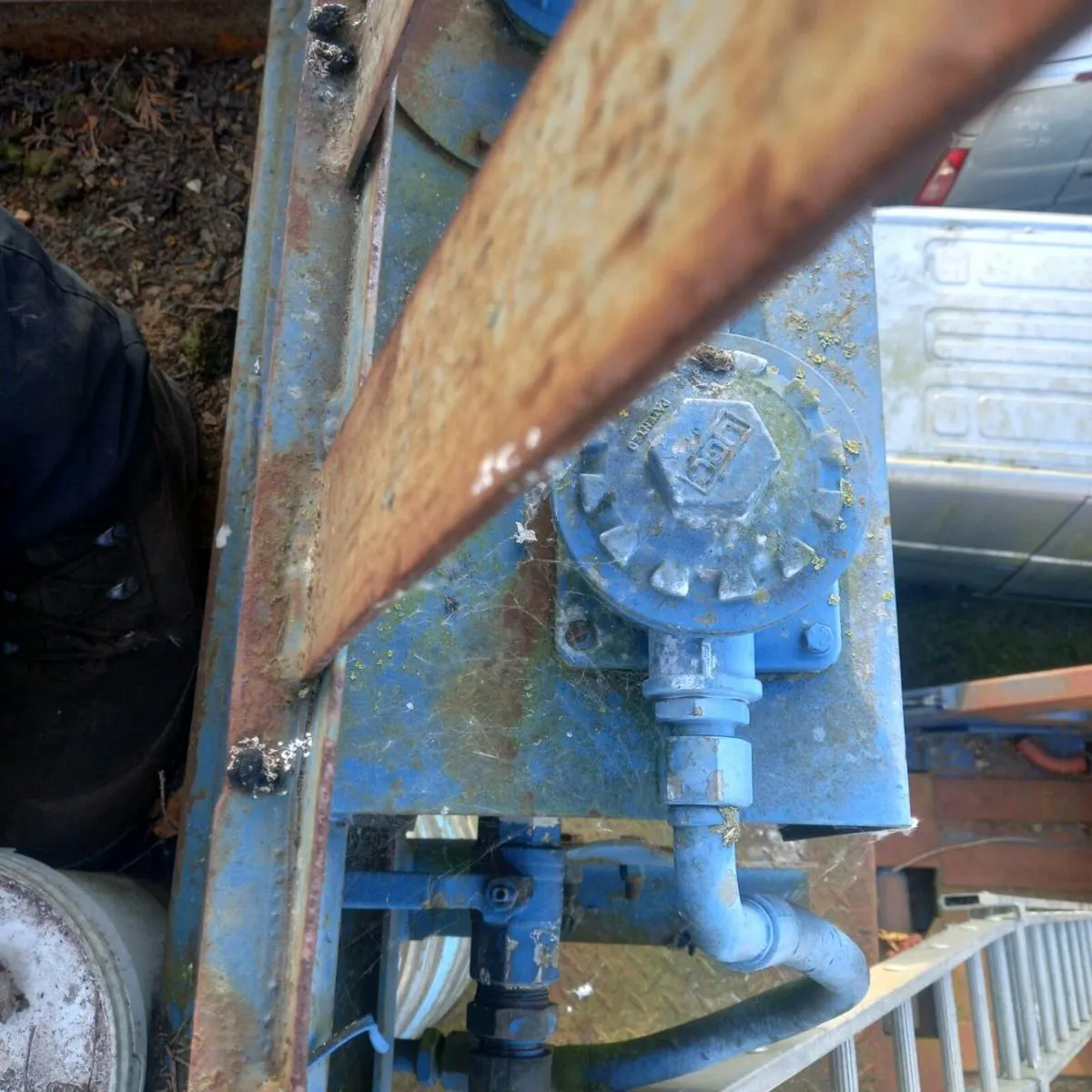 Tilt and slide - Image 2