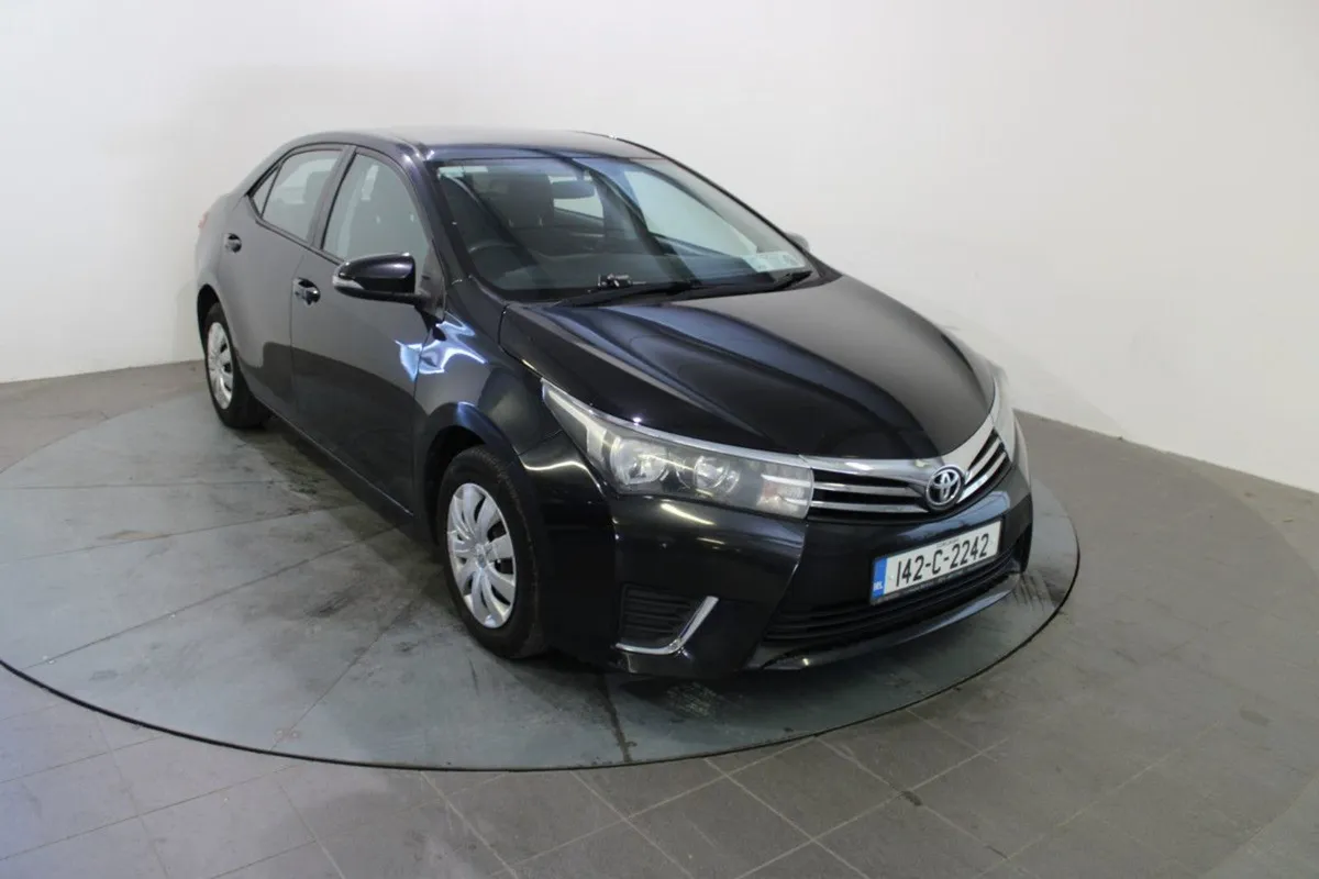 Toyota Corolla 1.4 D4D Terra 4DR - Image 1
