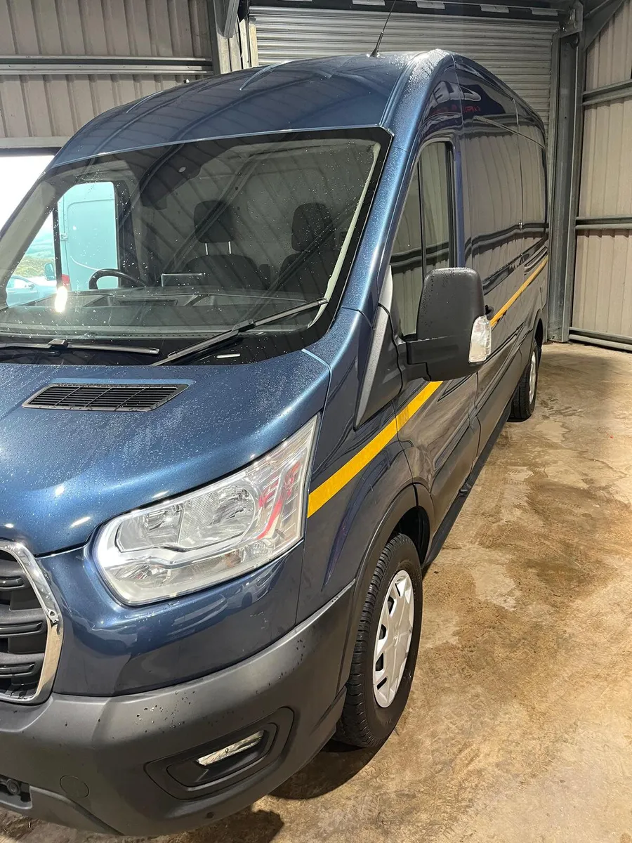 Fully Equipped Utilities Compressor Van - Image 4