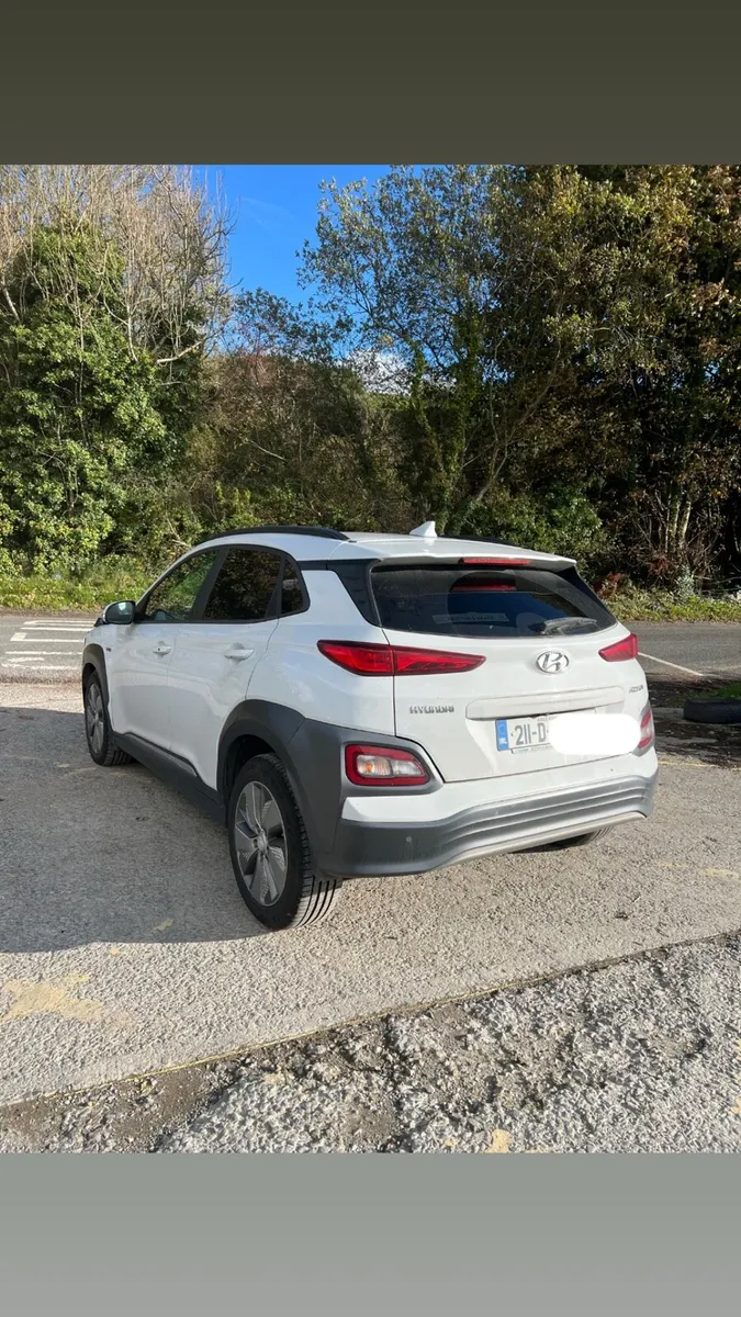 2021 Hyundai Kona 64kwh. Damaged salvage - Image 4