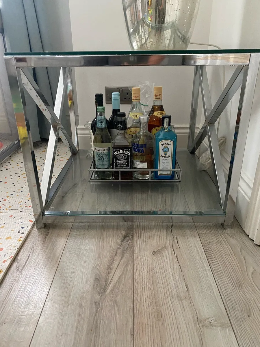 FREE Glass coffee table - Image 2