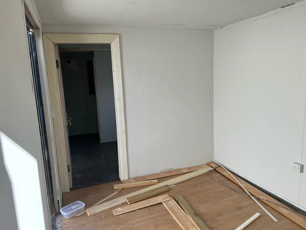 Container cabin 24’ x 9’ - Image 3