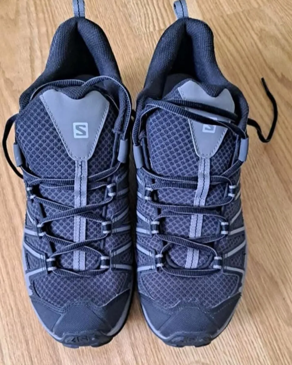 Mens trainers - Image 1
