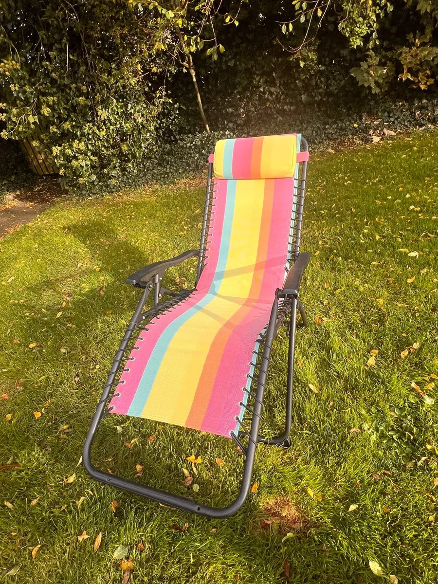 Sun lounger