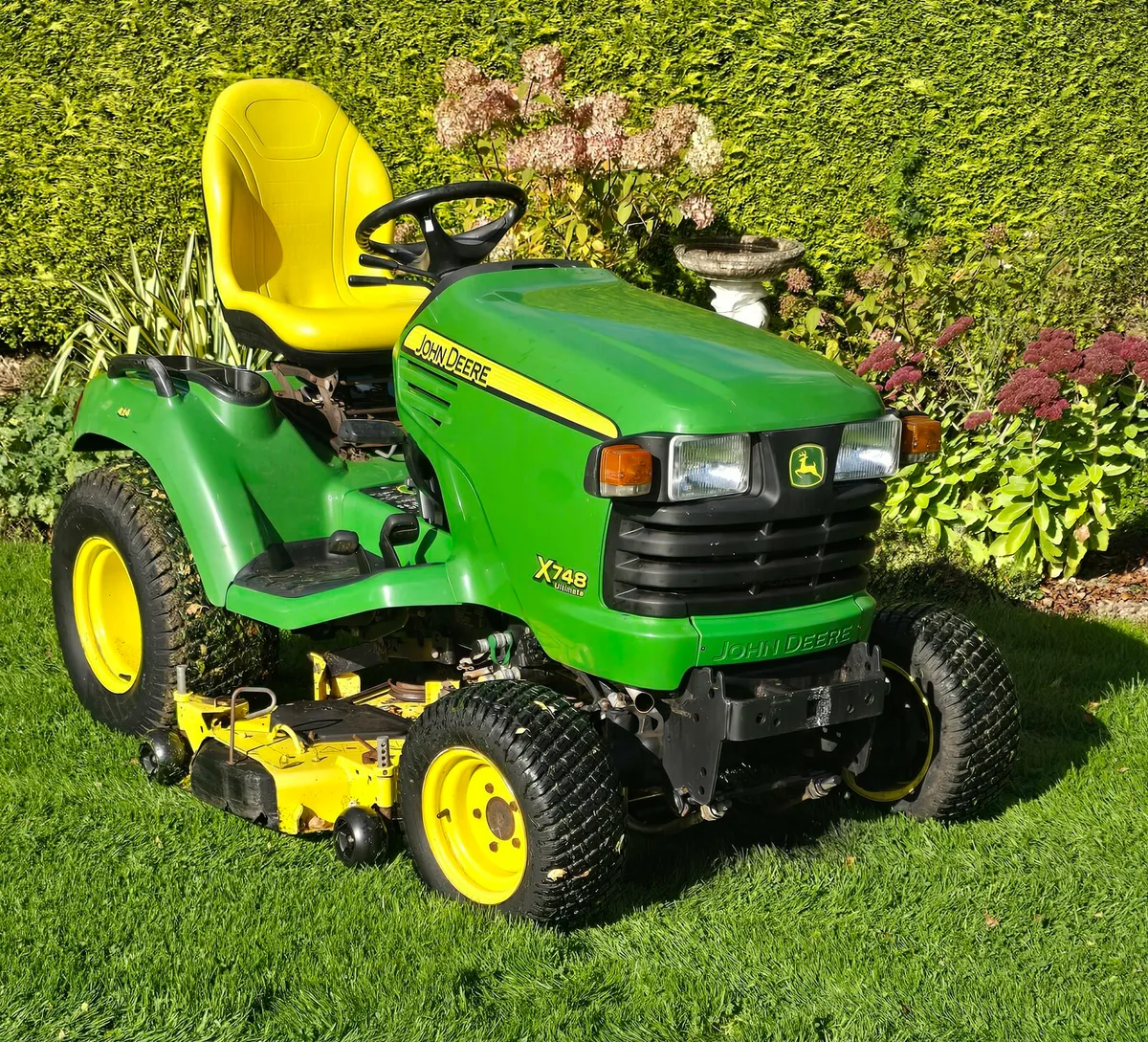 John Deere X748 Ultimate - Image 1