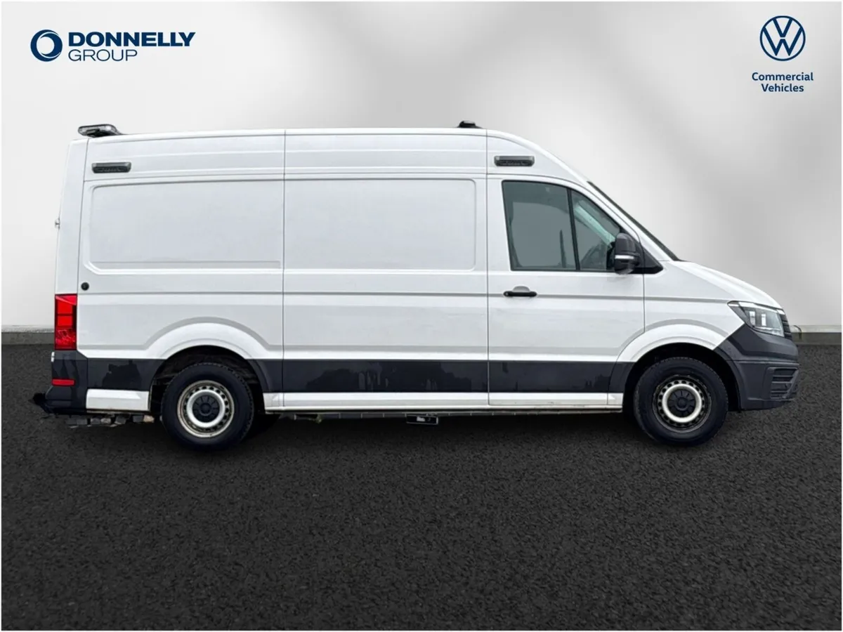 Volkswagen Crafter Cr35 Mwb Diesel Fwd Trendline - Image 4